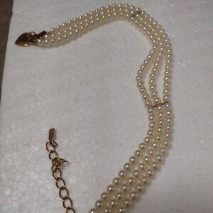 TRIPLE STRAND FAUX PEARL BRACELET